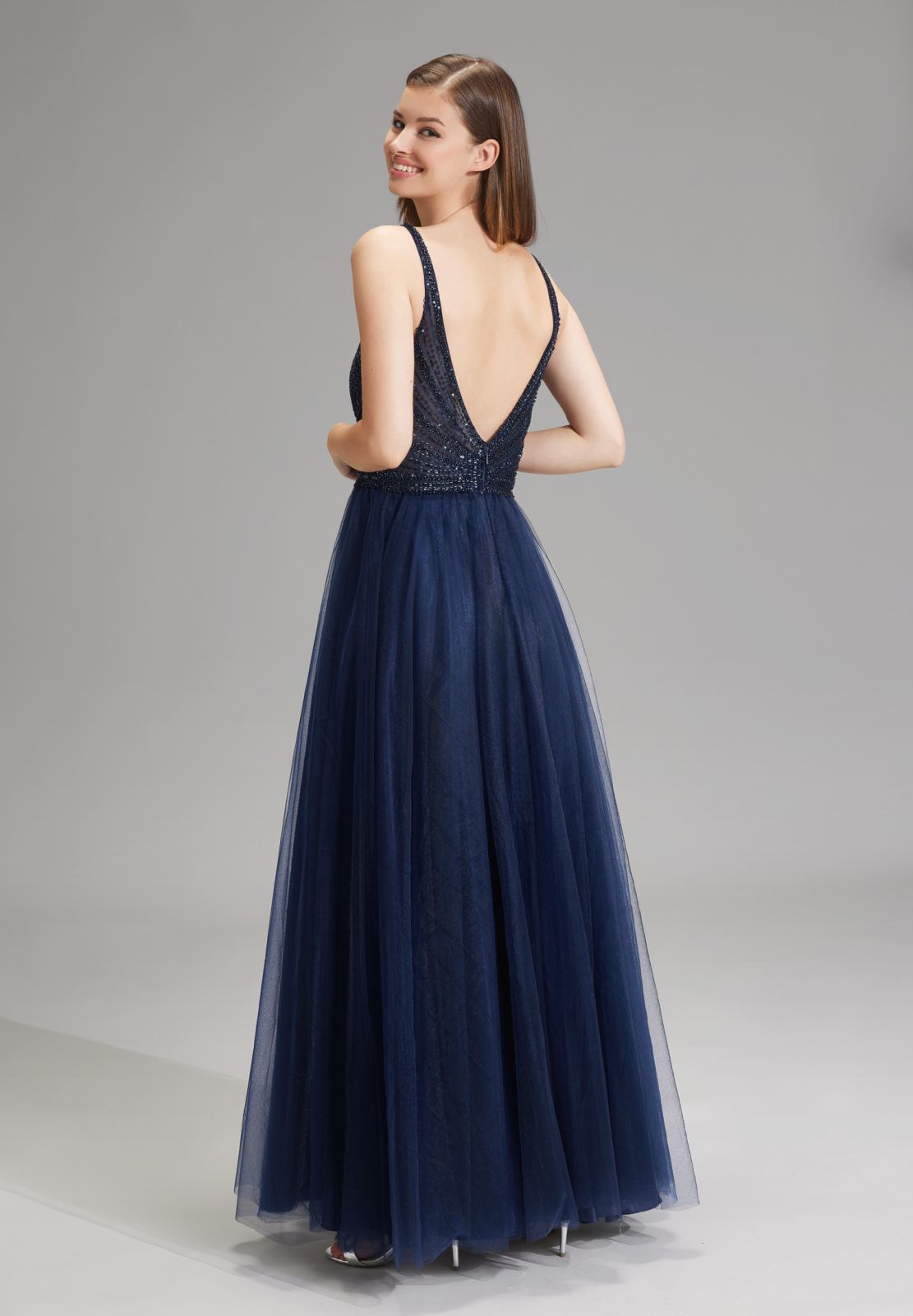 Lange Tüllrobe mit Netzeinsatz