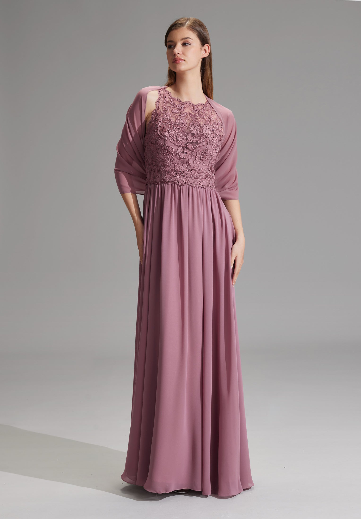 Zarte Chiffon-Stola im geraden Schnitt