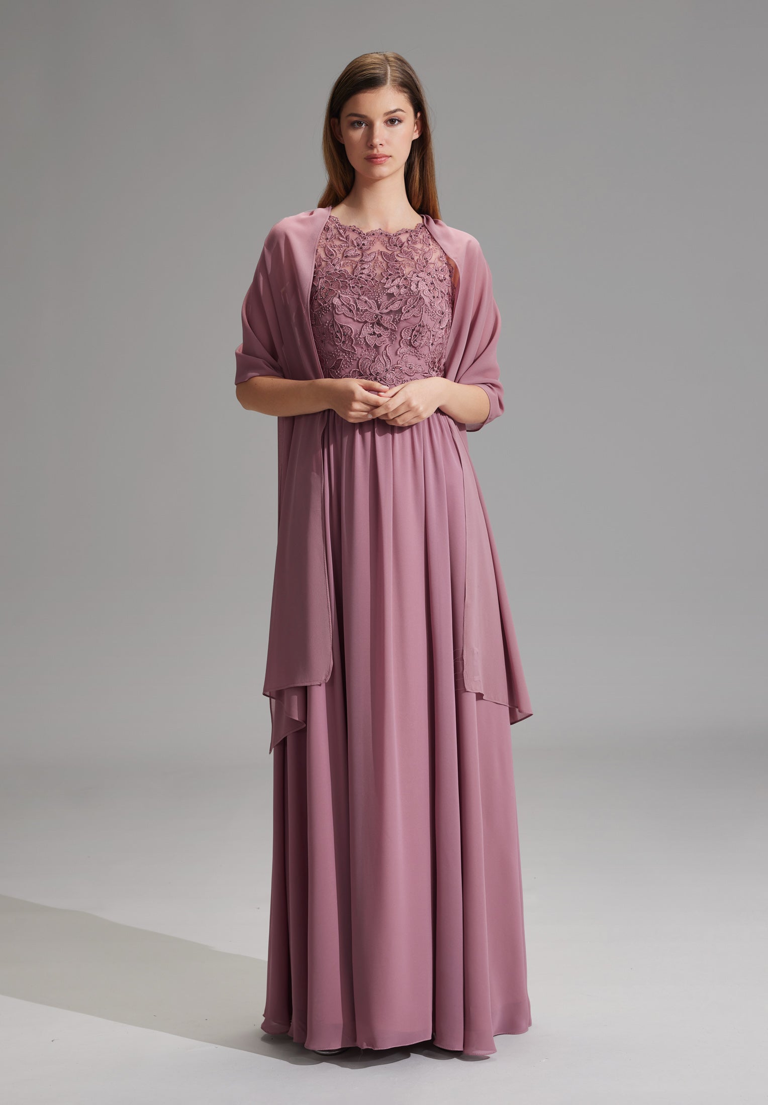 Zarte Chiffon-Stola im geraden Schnitt