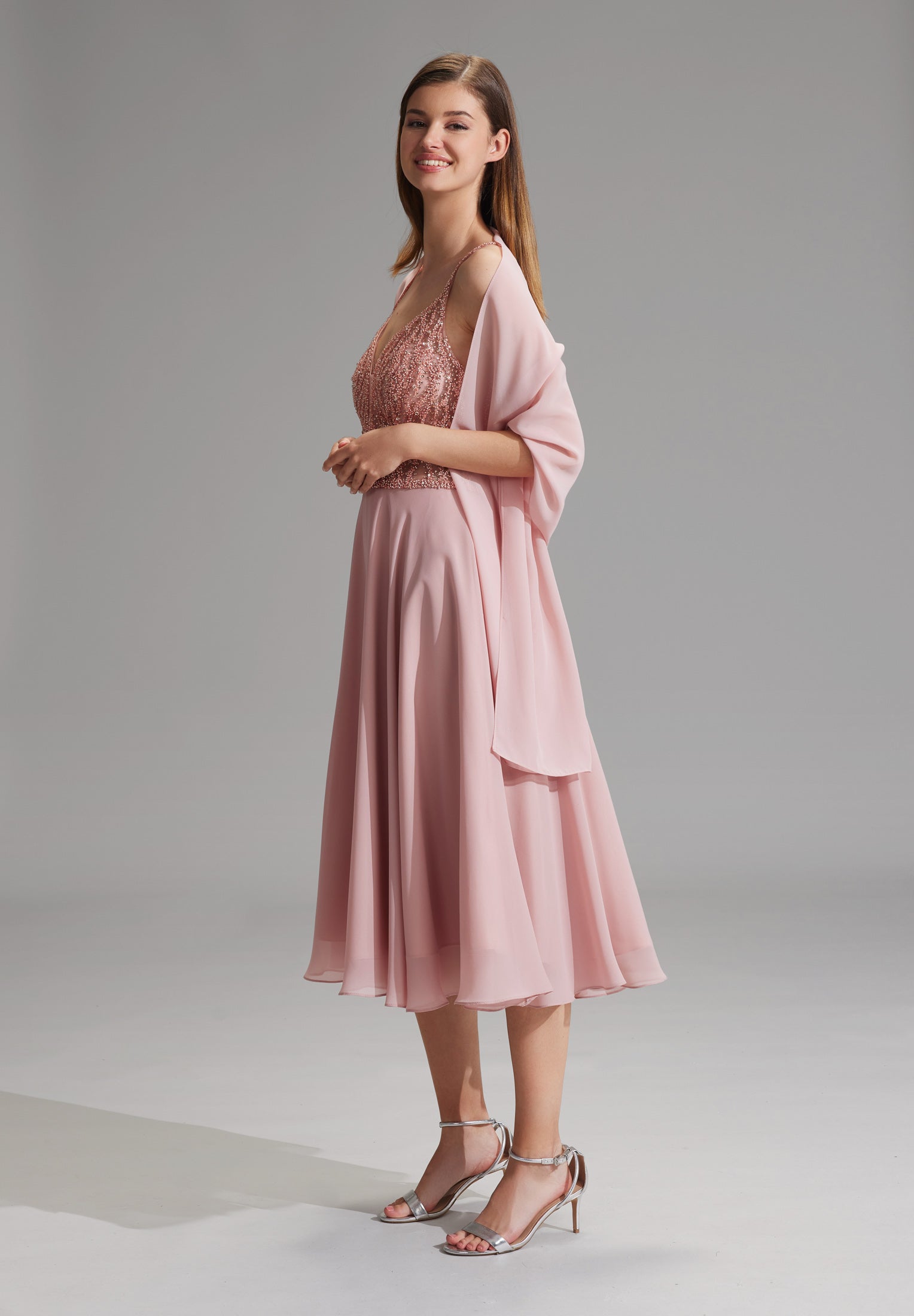 Zarte Chiffon-Stola im geraden Schnitt