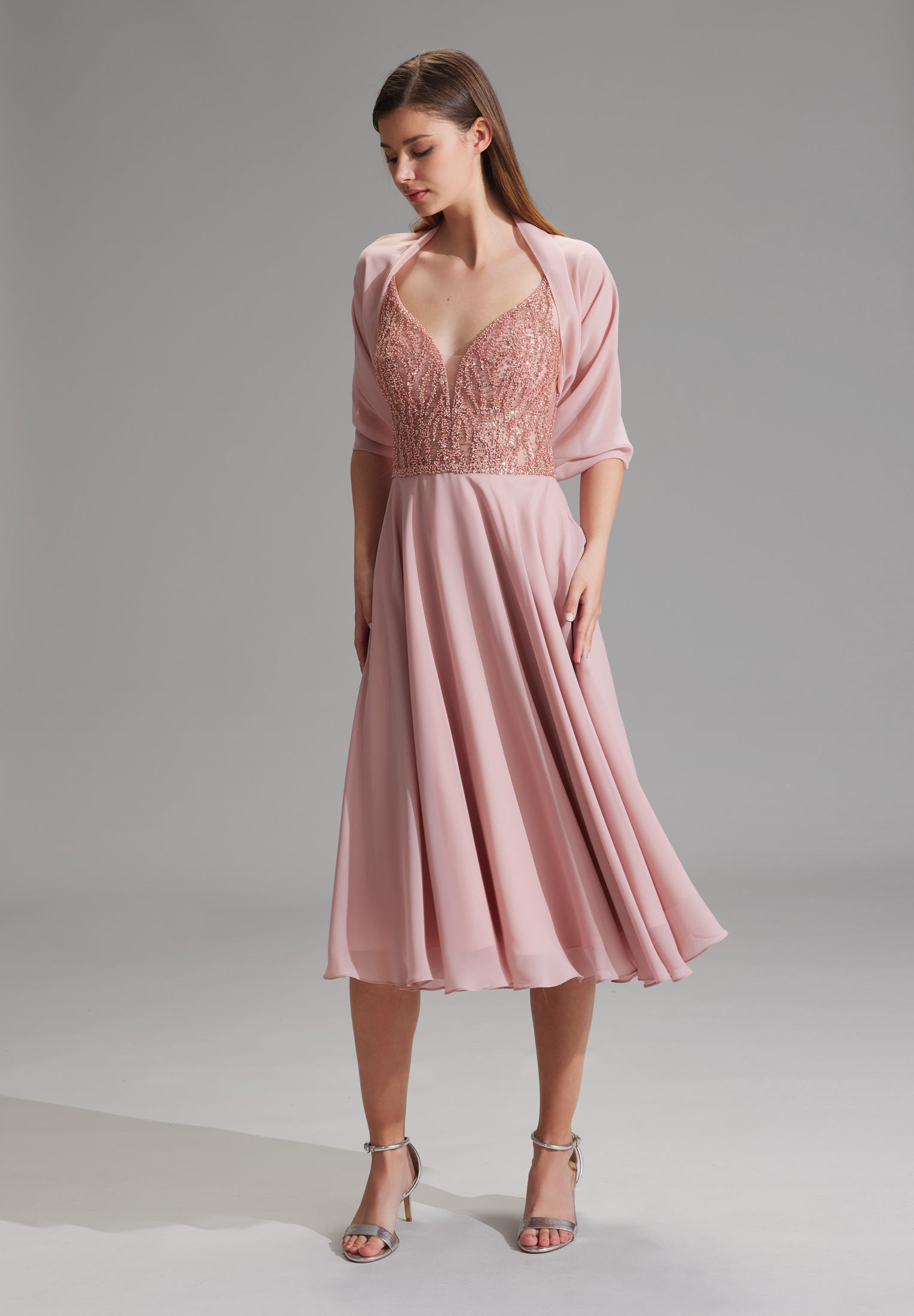 Zarte Chiffon-Stola im geraden Schnitt