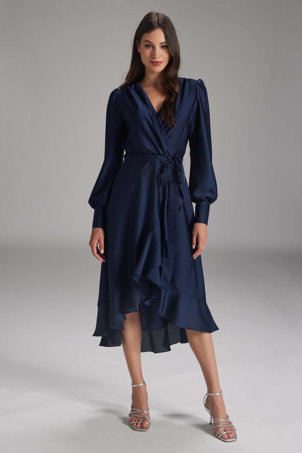 Vokuhila-Kleid mit blusigen Ärmeln navy