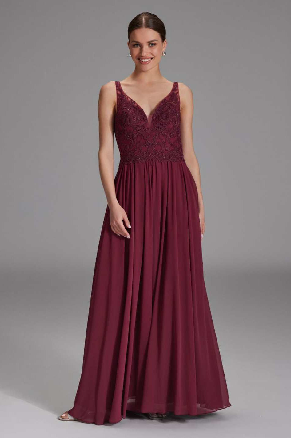 Chiffonkleid mit Spitzenstickerei grape wine