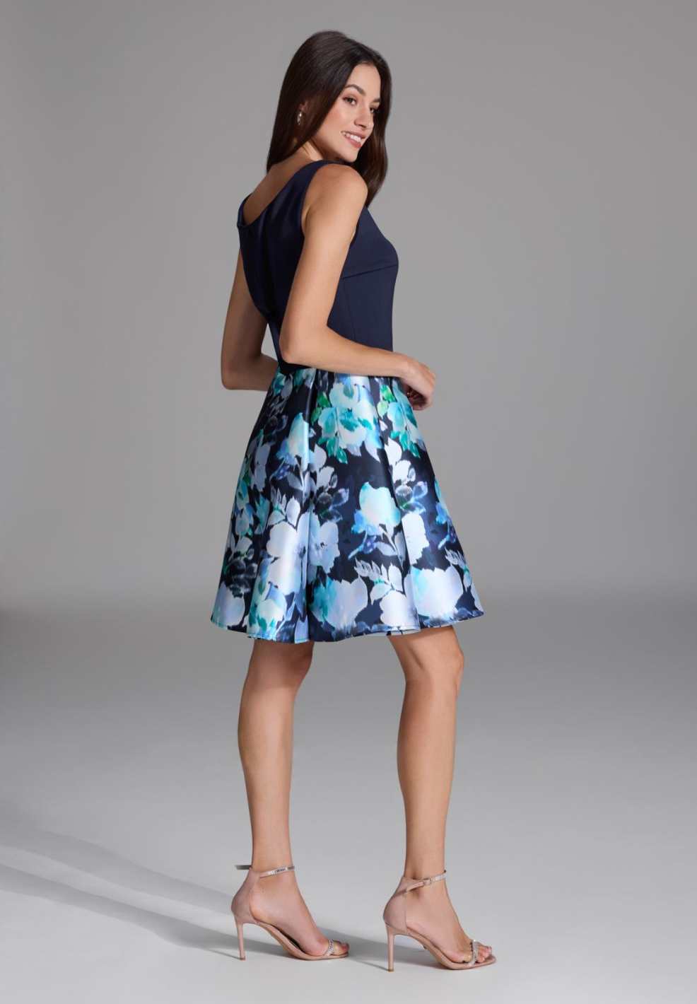 Cocktailkleid mit Rock aus bedrucktem Twill