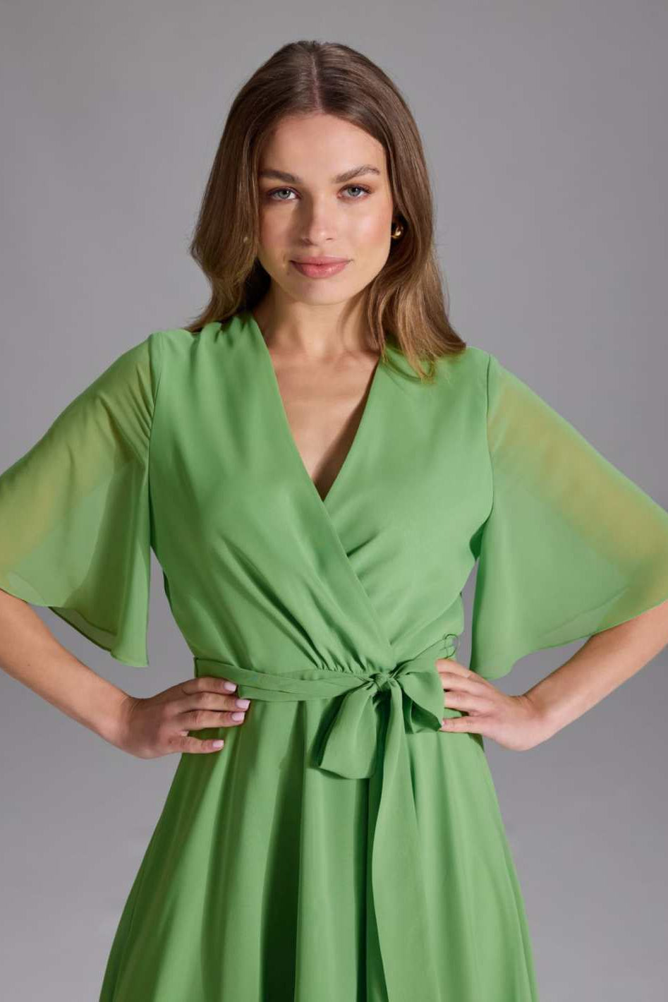 Chiffon Kleid in Wickel Optik mit Vokuhila Saum