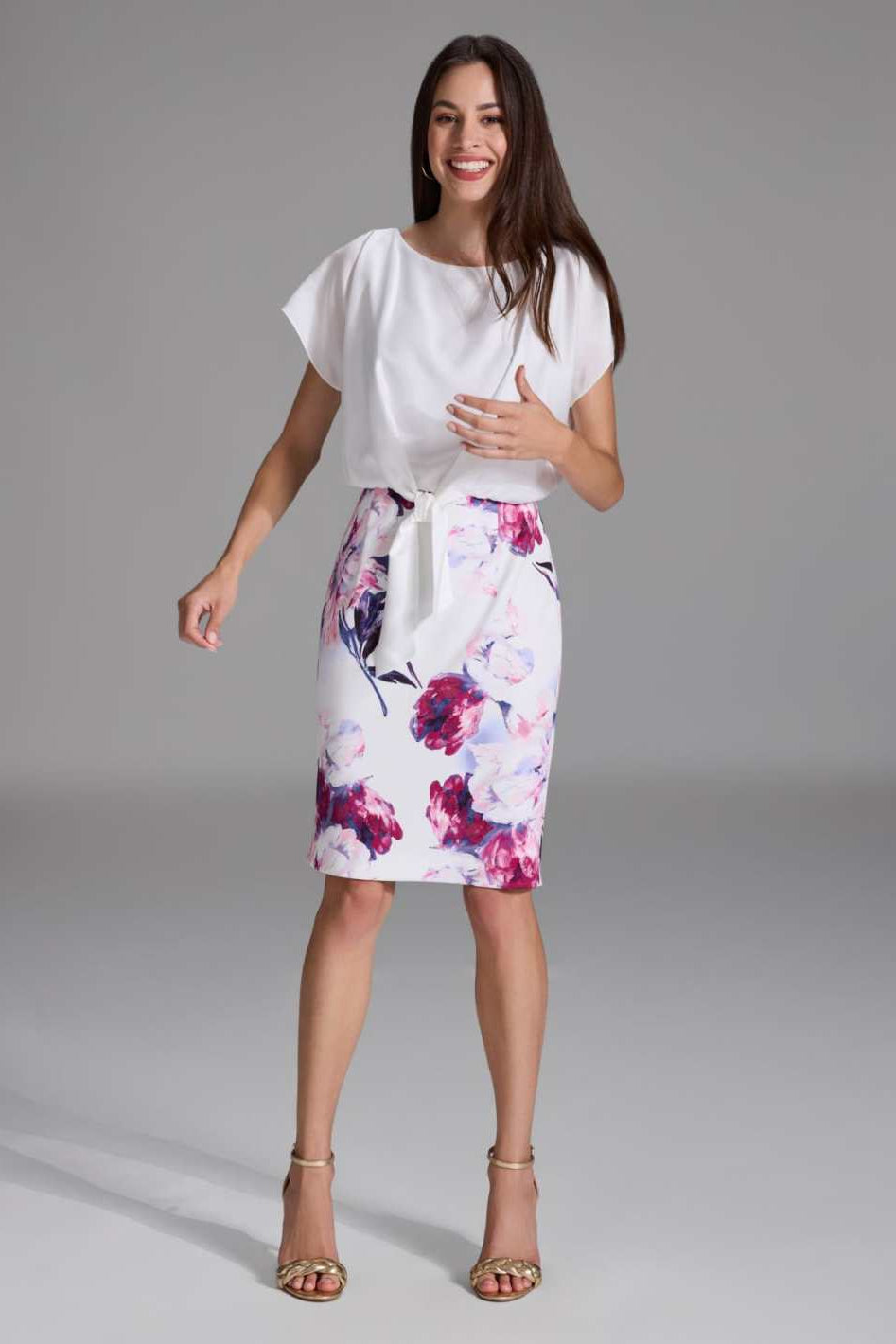 Etuikleid aus floral bedrucktem Scuba und Satin ivory ruby red