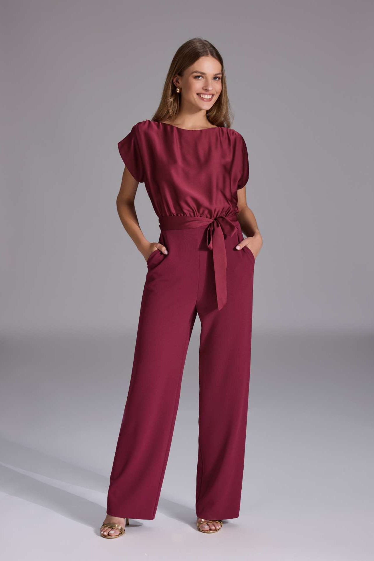 Jumpsuit mit geradem Beinschnitt ruby red