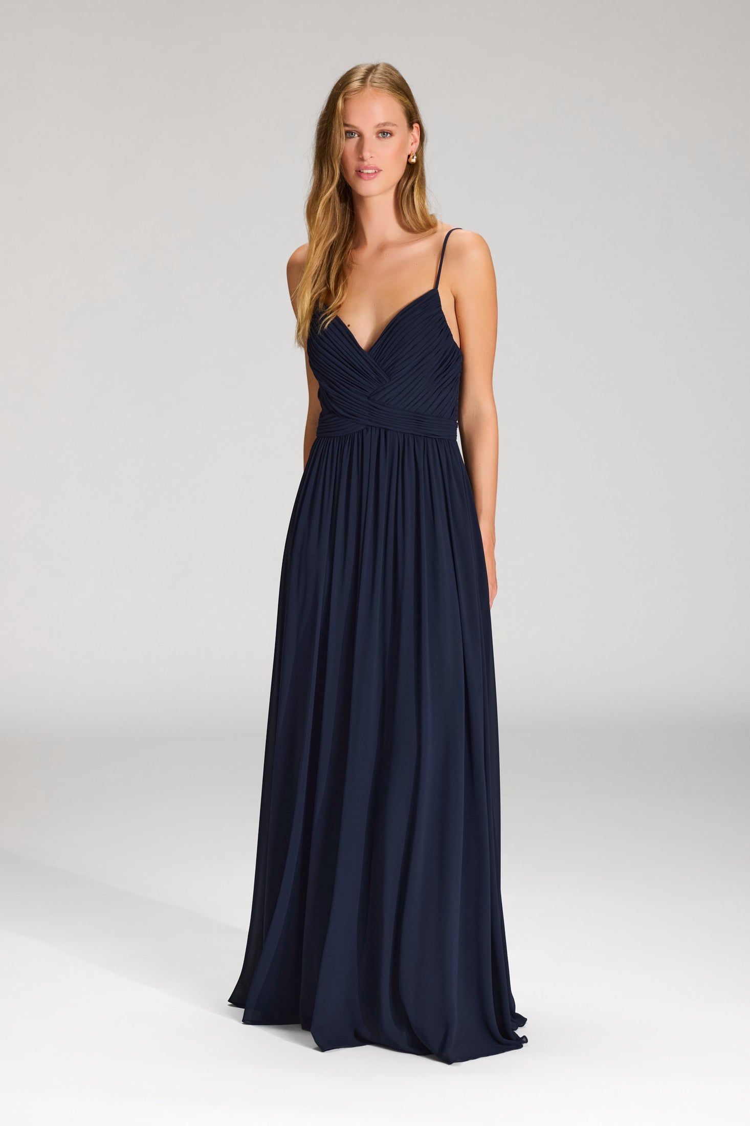 Abendkleid aus Chiffon mit feiner Raffung navy