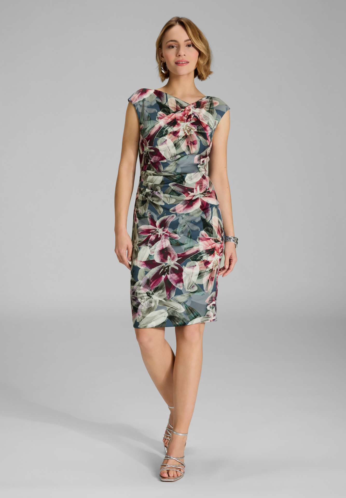 Etui Kleid aus bedrucktem Scuba mit Drapierung timeless blue multi