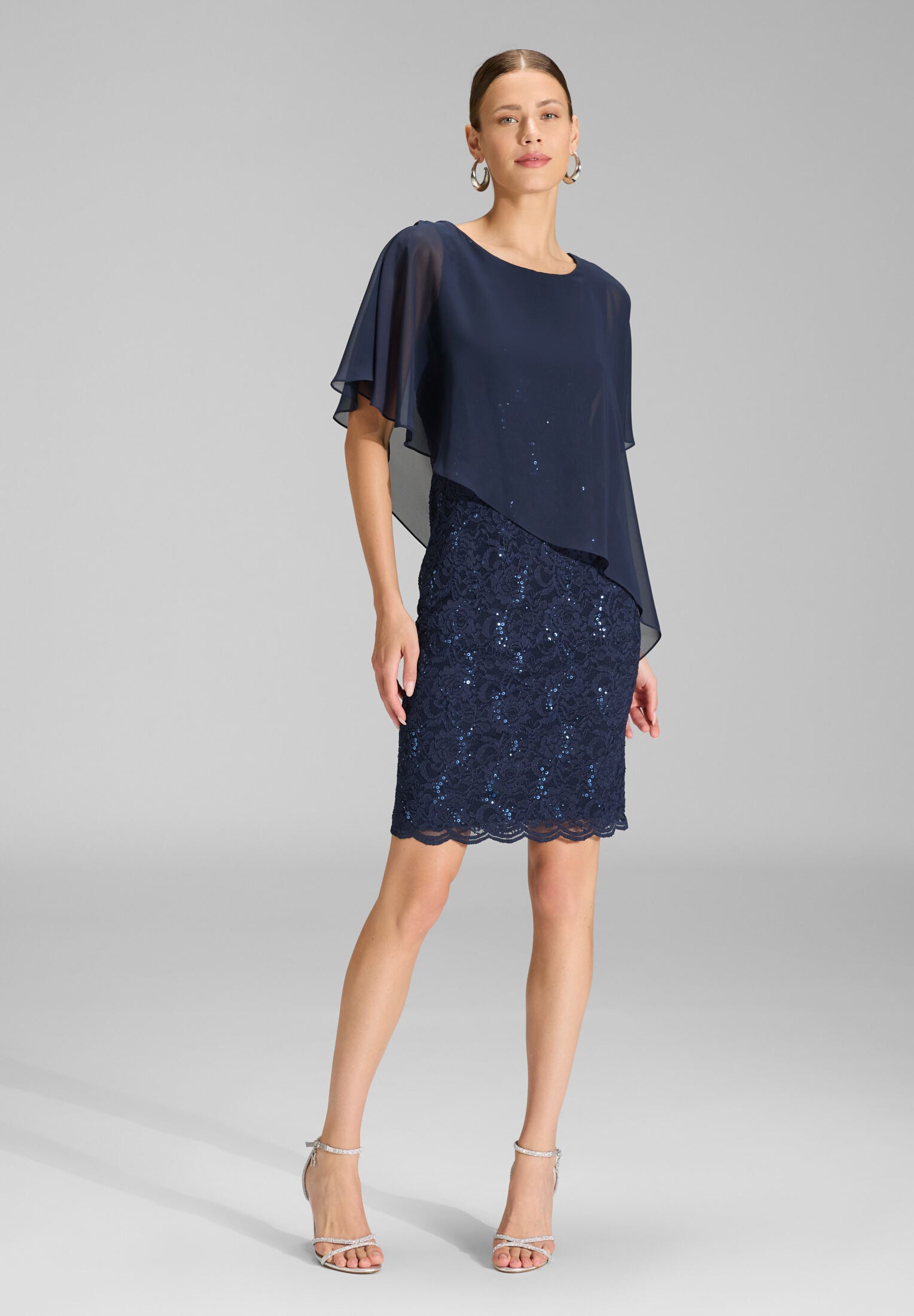 Cocktailkleid mit Überwurf navy