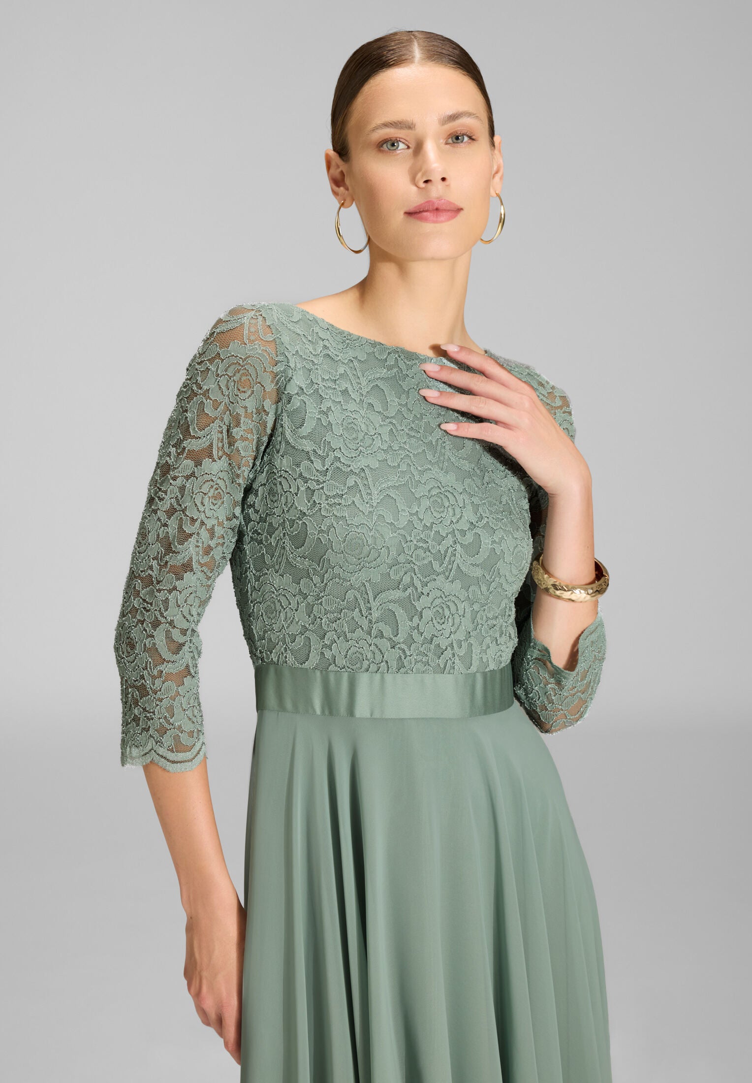 Abendkleid Midi mit Oberteil aus floraler Spitze und Chiffon Rock