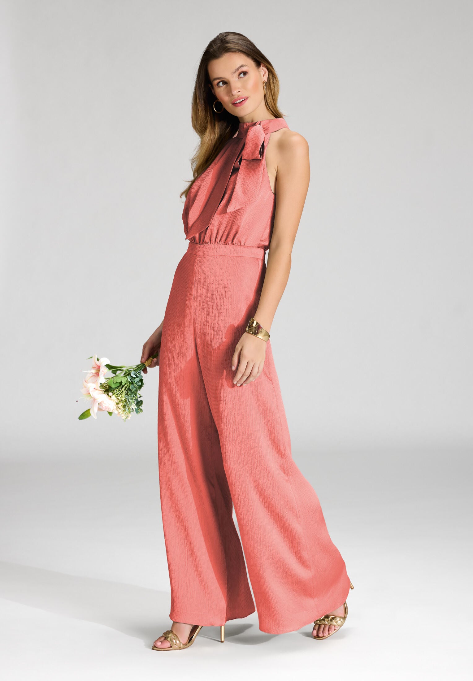 Jumpsuit mit Schluppe aus Satin