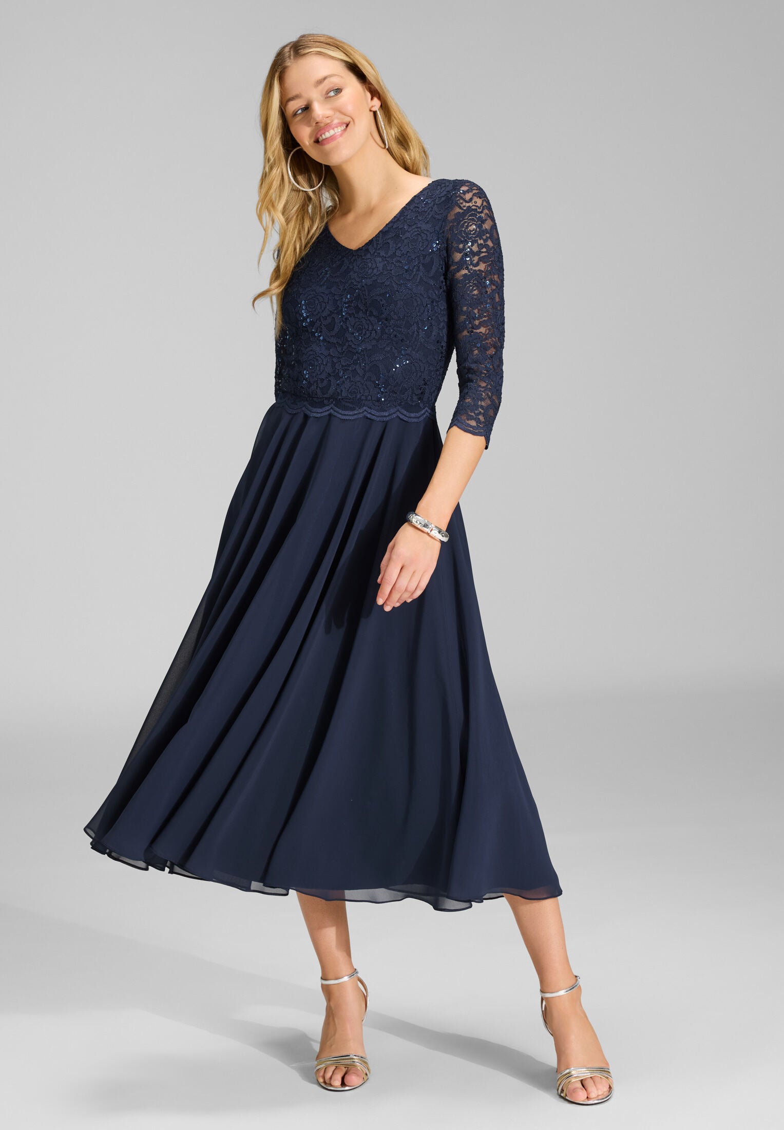 Midi Kleid mit paillettenbesetztem Spitzenoberteil