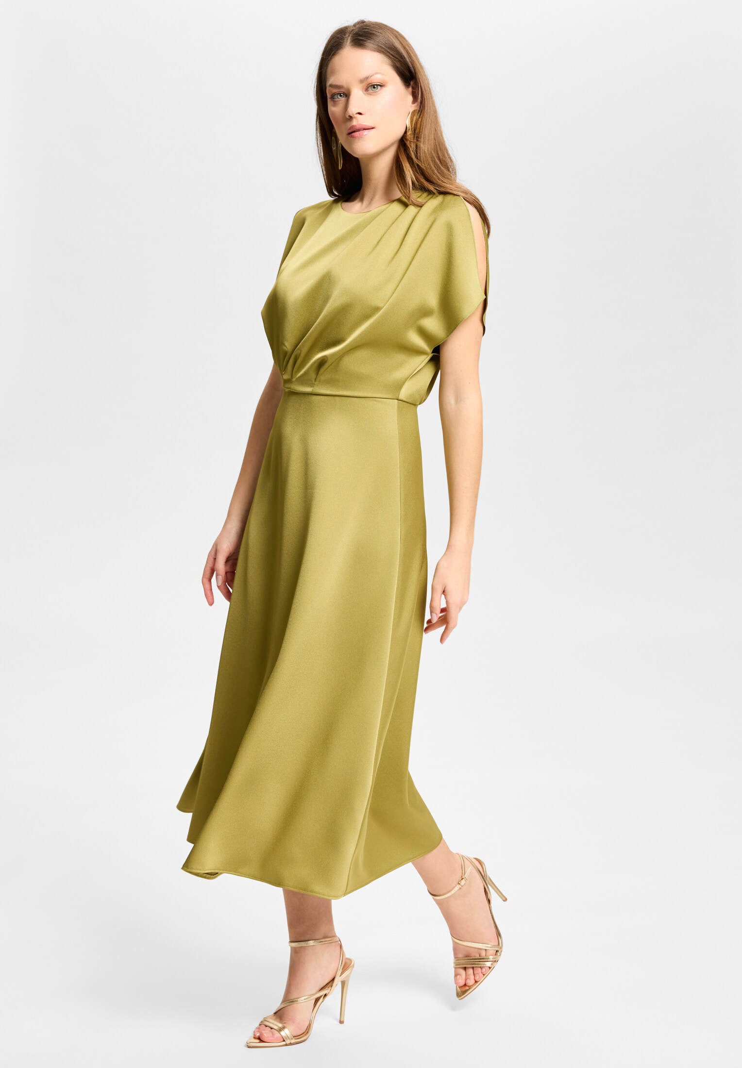 Cocktailkleid aus Satin mit geschlitzten Schulternähten