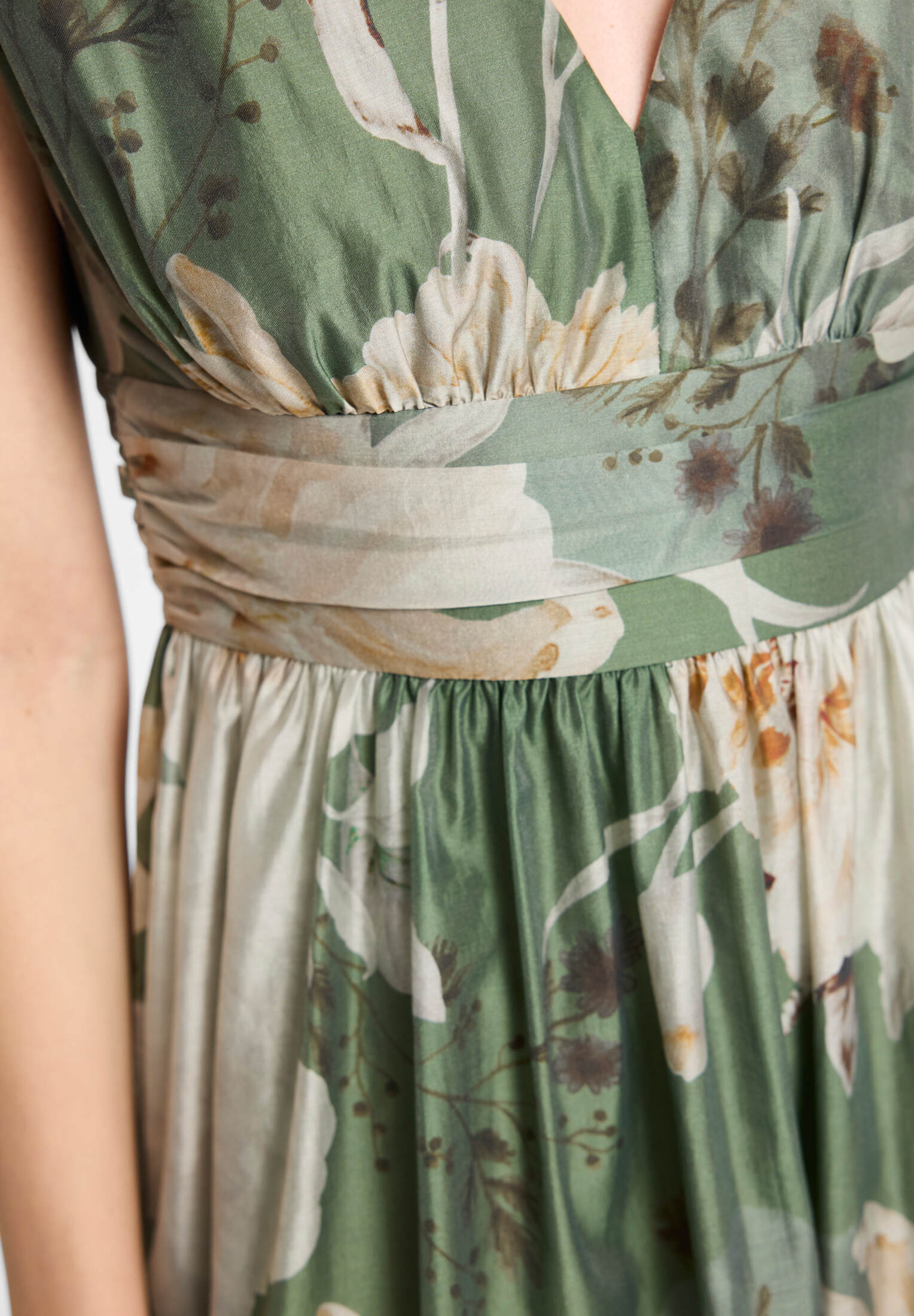 Cocktailkleid aus bedrucktem Lyocell