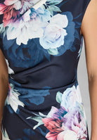 Etuikleid mit blumigem Print