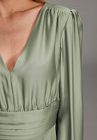 Midi Kleid aus nachhaltigem Satin mit Raffdetails