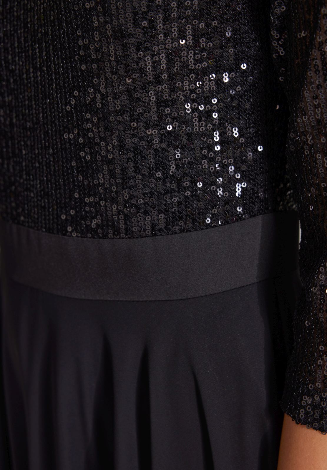 Midi Kleid mit Top aus elastischer Paillette und Chiffonrock