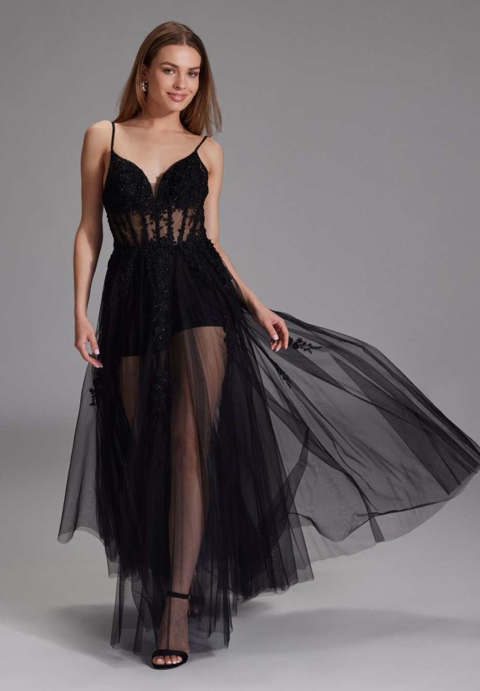 Tüllkleid mit kurzer Jerseyhose