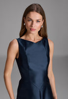 Robenartiges Abendkleid mit Eingrifftaschen