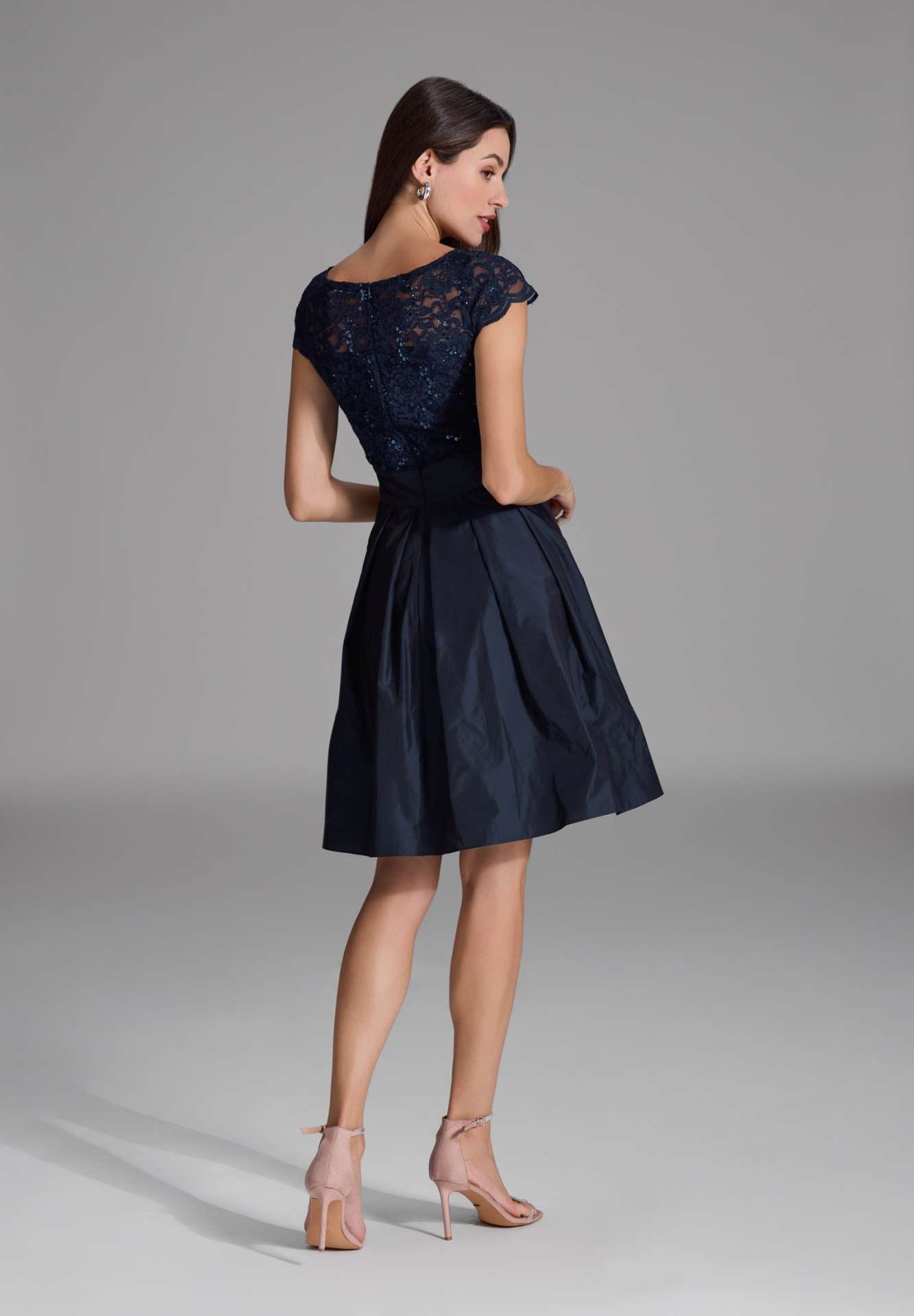 Cocktailkleid aus Taft und Spitze