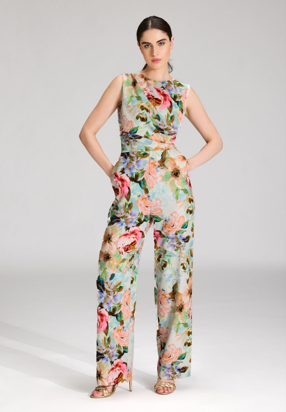 Jumpsuit aus leichtem Scuba mit Blumendruck und Drapierung ivory multi