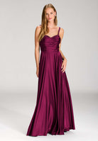Satinkleid mit drapiertem Top und bestickten Trägern mulberry