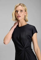 Slip Dress aus Satin mit Twist Detail