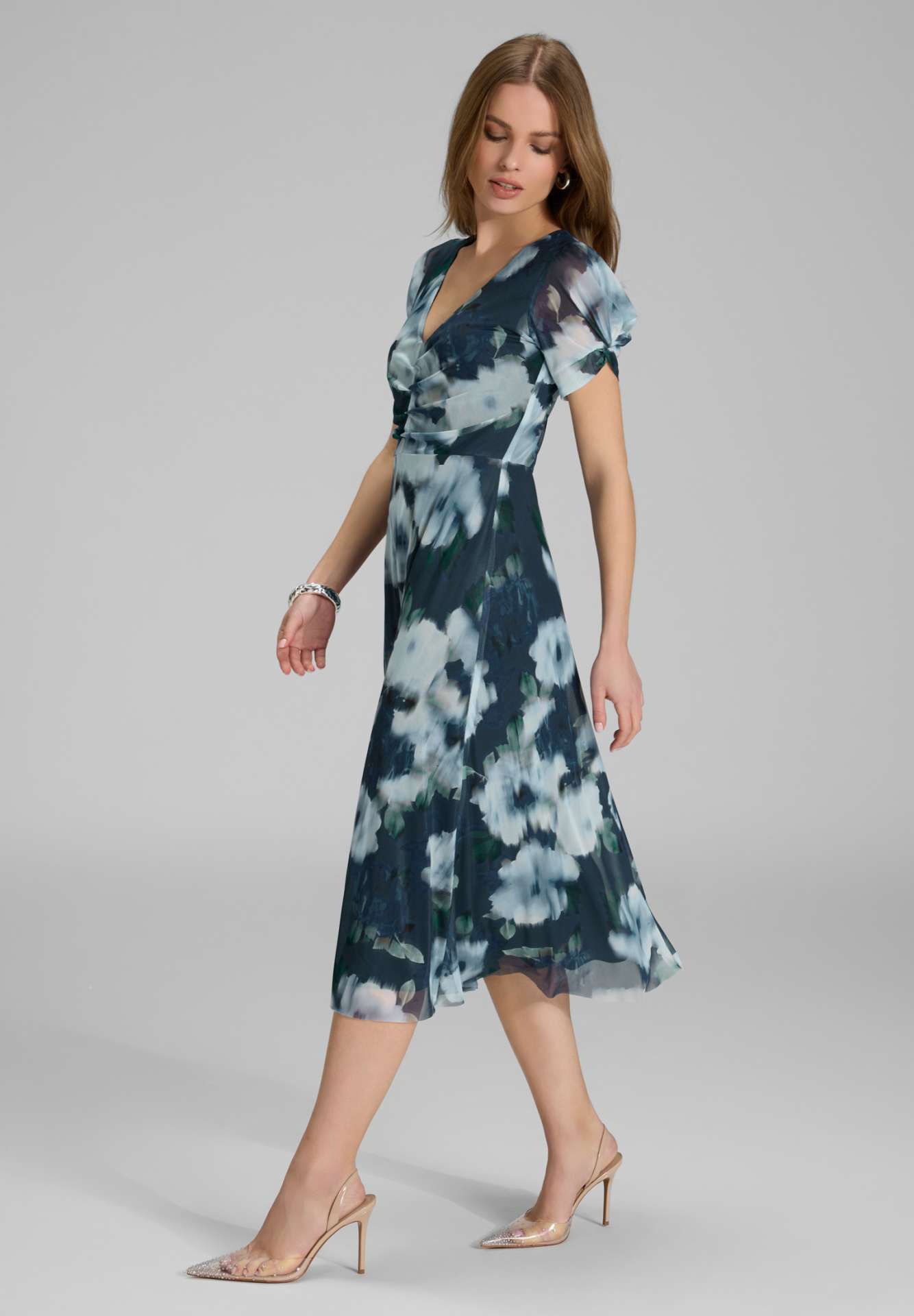 Midi Kleid mit Ärmel aus Mesh mit Ikat Druck