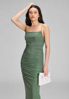 Abendtasche mit Schleifenapplikation