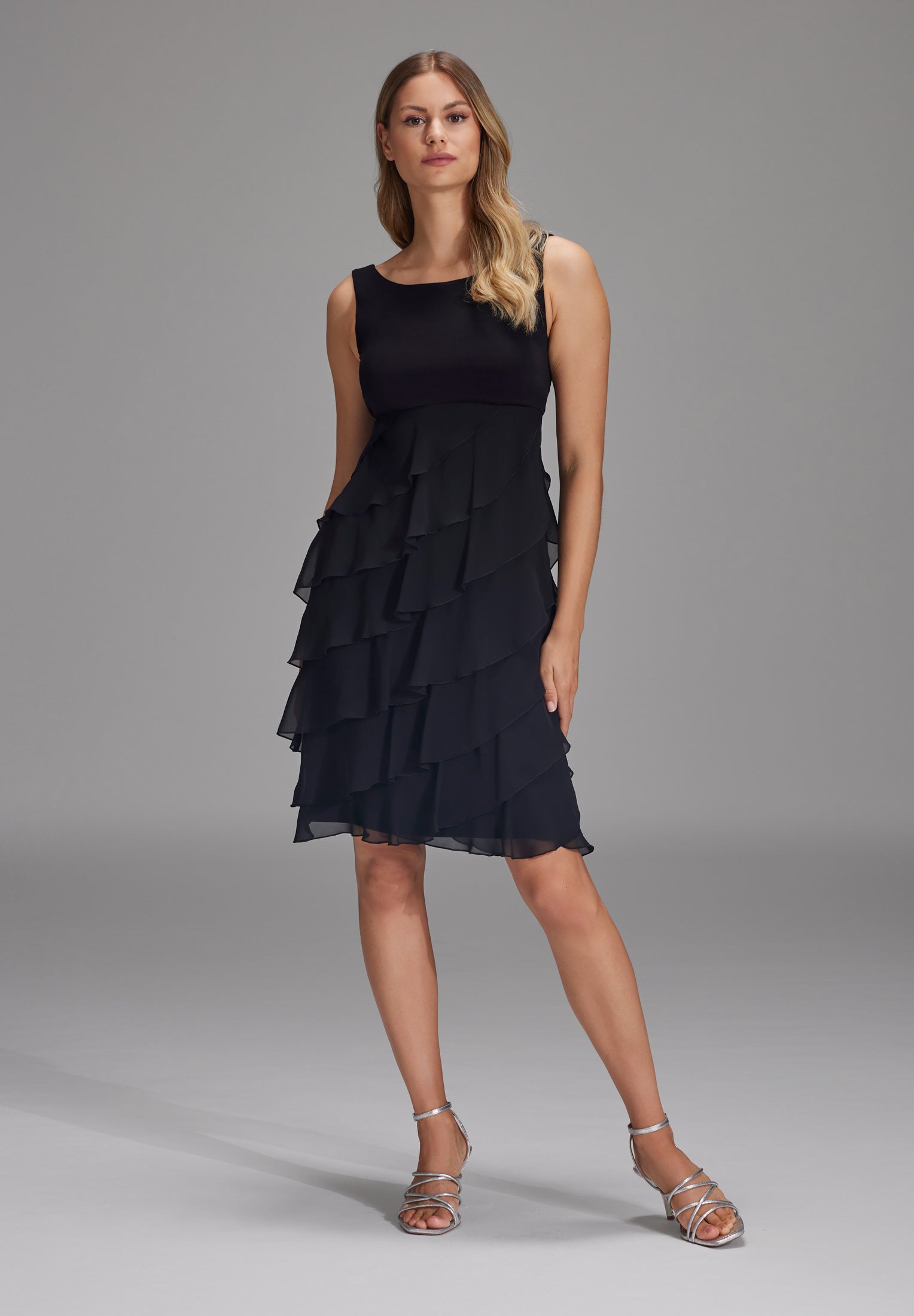 Cocktailkleid aus Materialmix black
