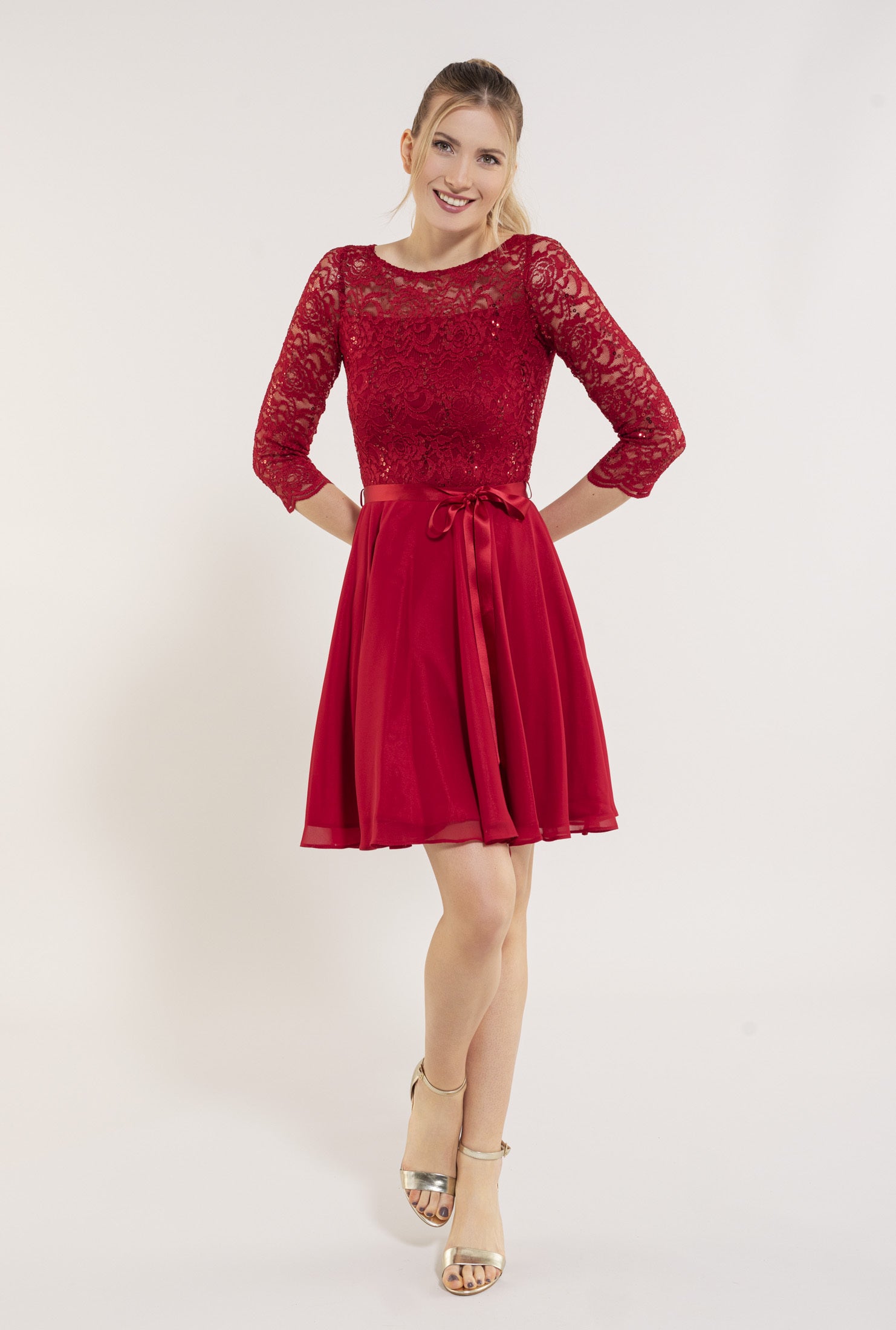 Cocktailkleid aus Paillettenspitze mit Chiffonrock