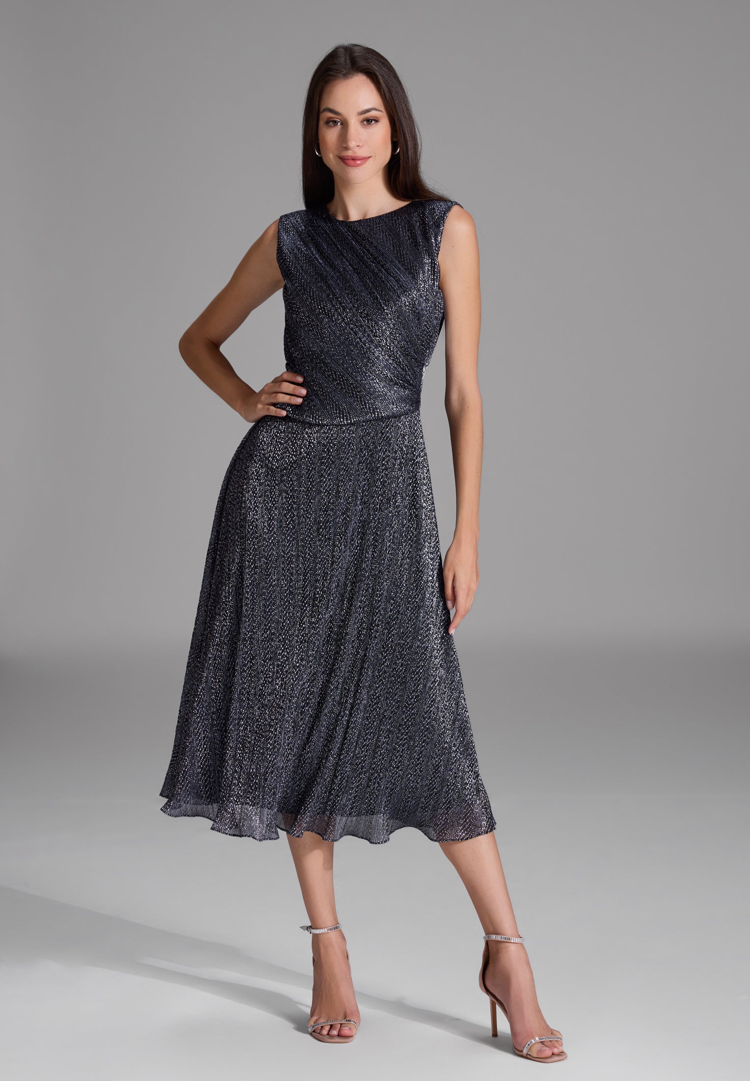 Plissiertes Midi Kleid mit Metallic Fäden navy