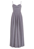 Schimmerndes Abendkleid mit Drapierung