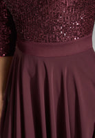 Cocktailkleid in Midi Länge mit Top aus elastischer Paillette und Tellerrock in Chiffon