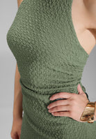 Figurbetontes Abendkleid aus Jersey Cloque
