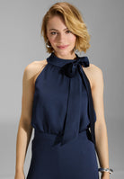 Jumpsuit mit Schluppe aus Satin
